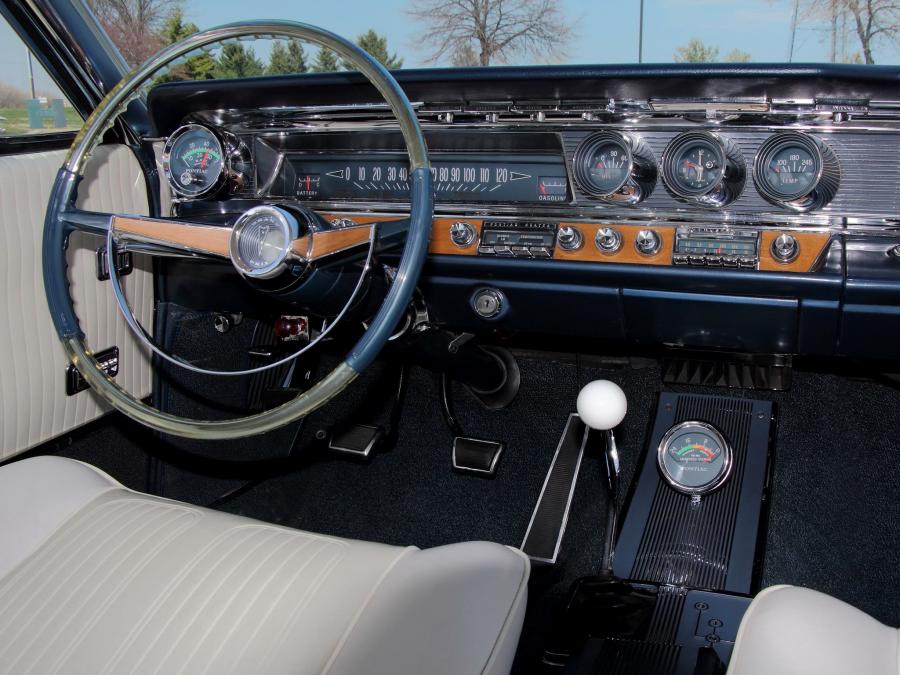 Интерьер Pontiac Grand Prix (2957) 1964 года  (фото 11 из 11)